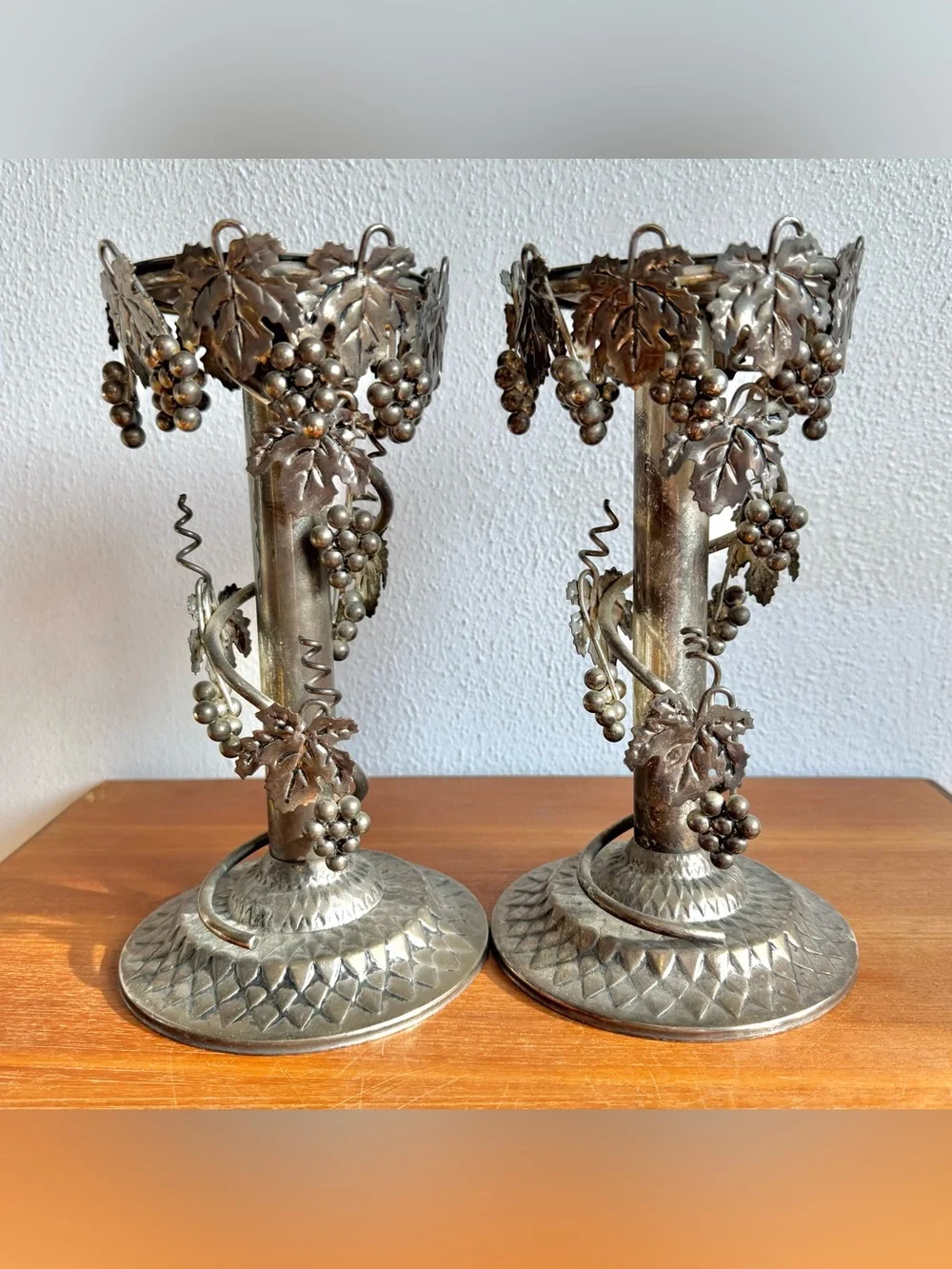 Vintage Studio Silversmiths Ornate Taper/Pillar Candle Holder Grapevine Gothic